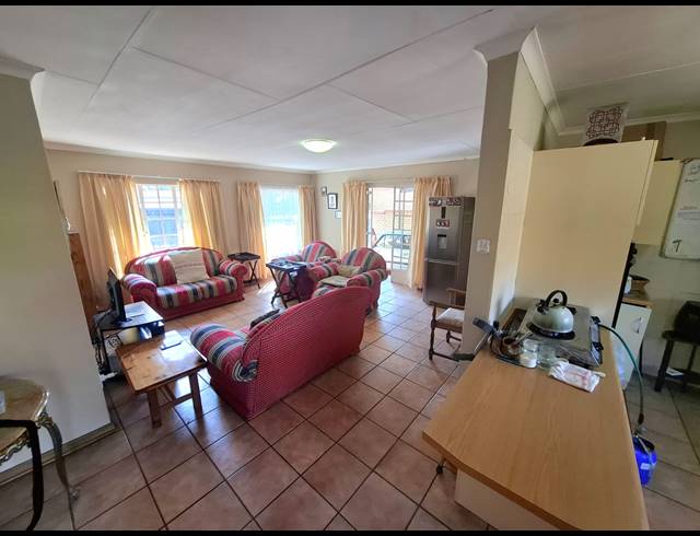 2 BEDROOM HOUSE FOR SALE IN EQUESTRIA